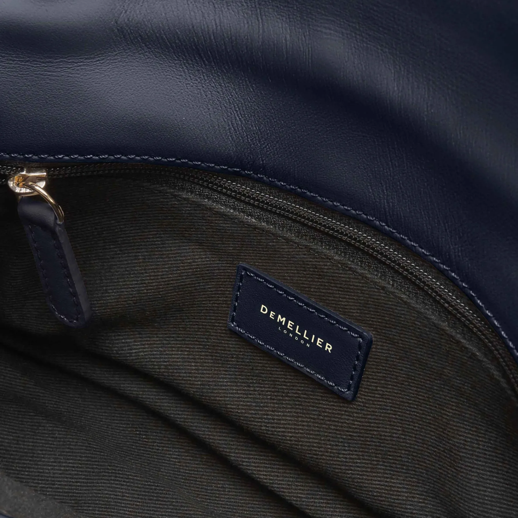 Online DeMellier The Vancouver Clutch Navy Smooth